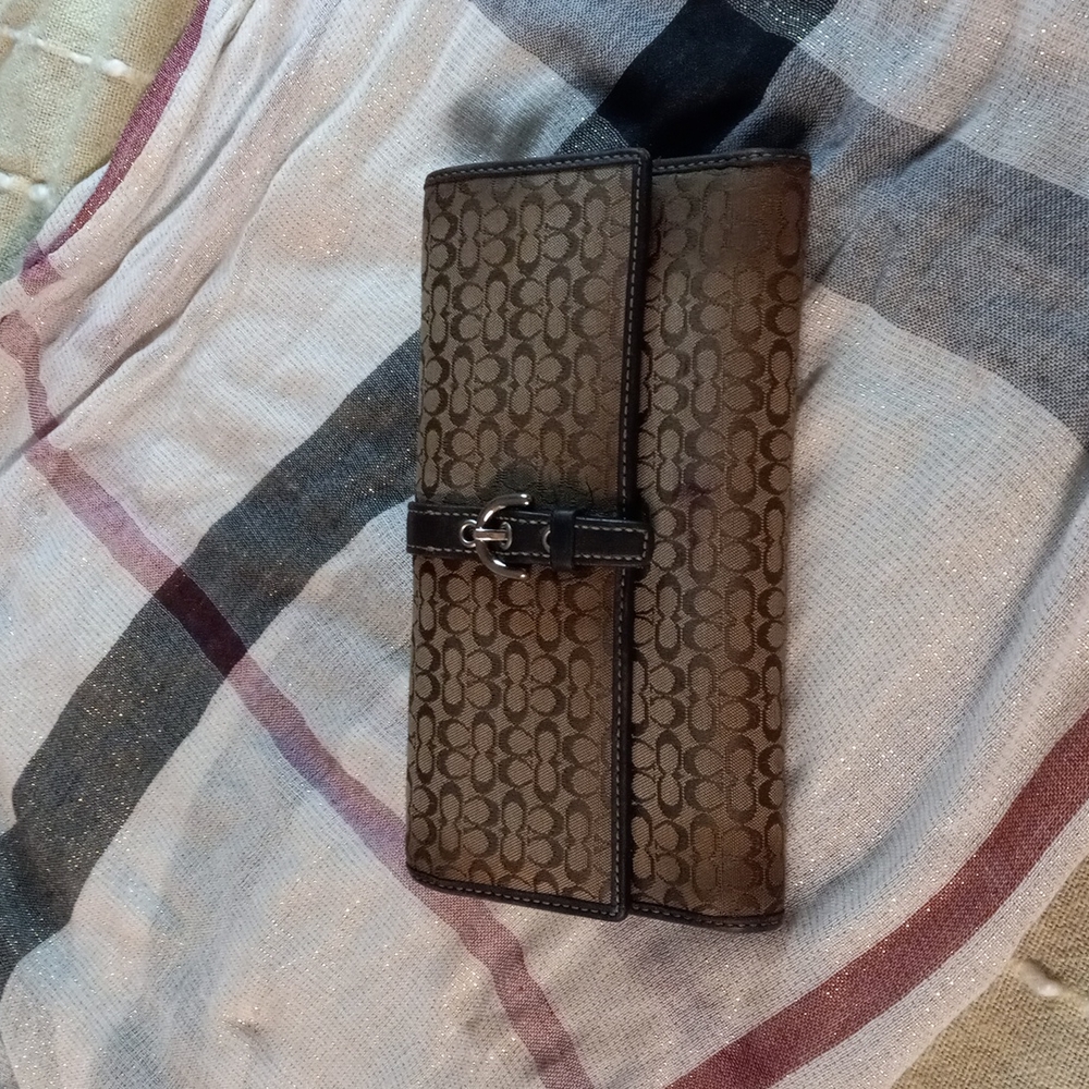 Coach Signature wallet